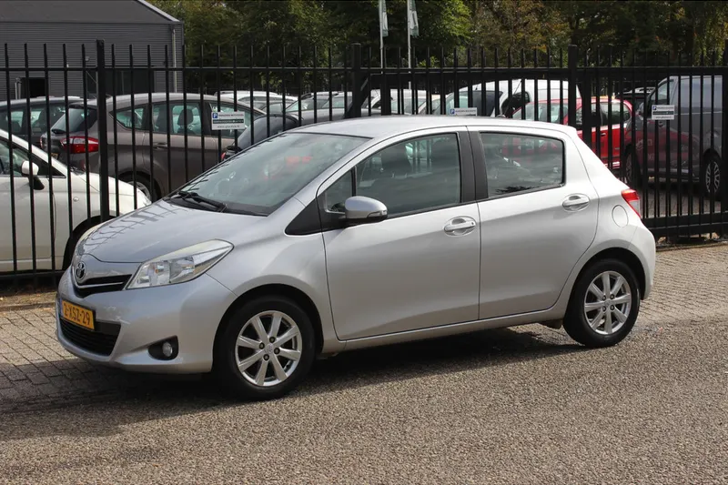 Toyota Yaris (2013)