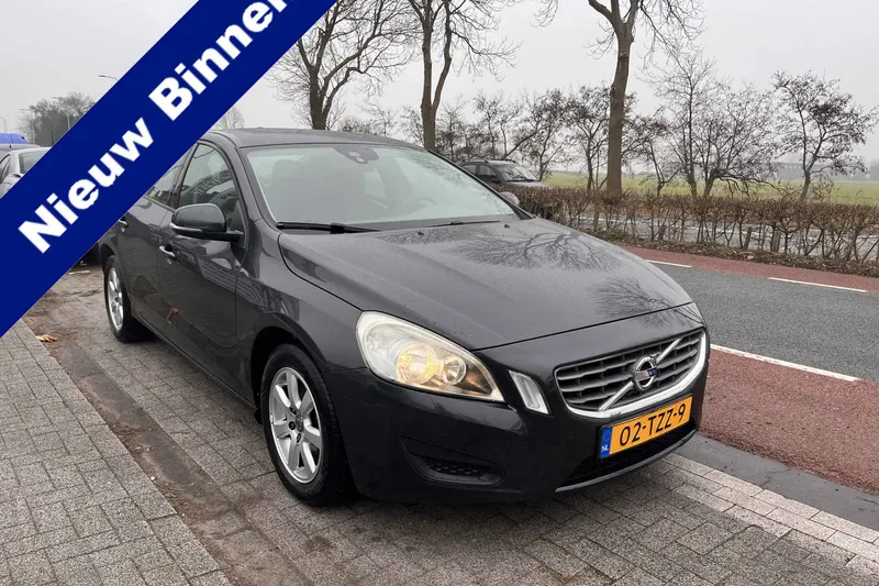 Volvo S60 (2012)