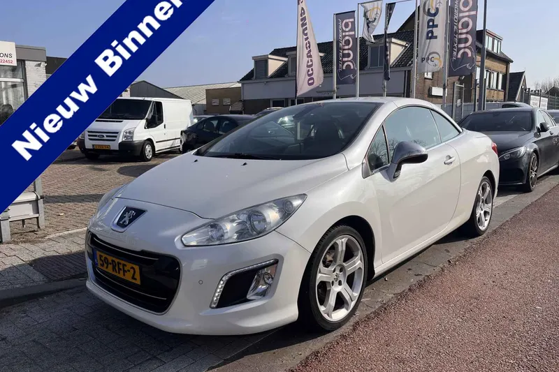 Peugeot 308 (2011)