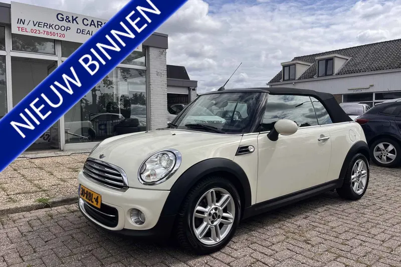 MINI Cooper (2011)