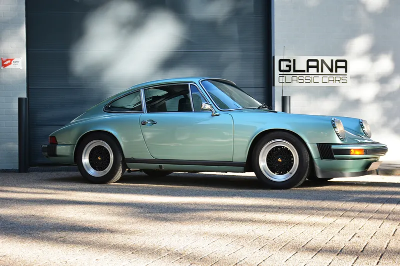 Porsche 911 (1975)