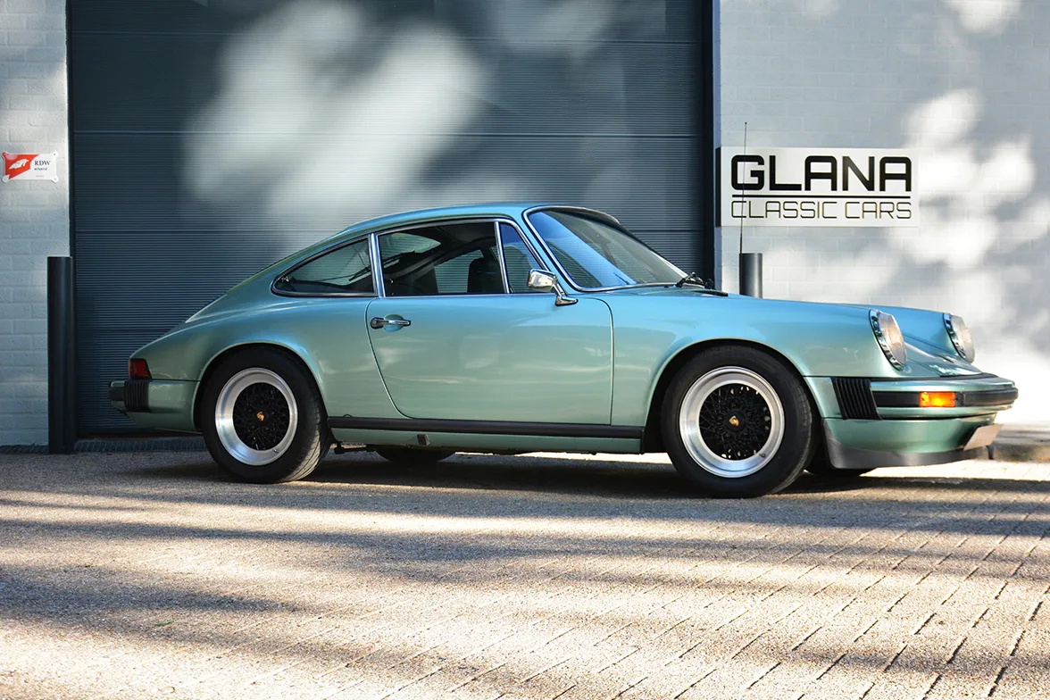 Porsche 911 (1975) — foto 1