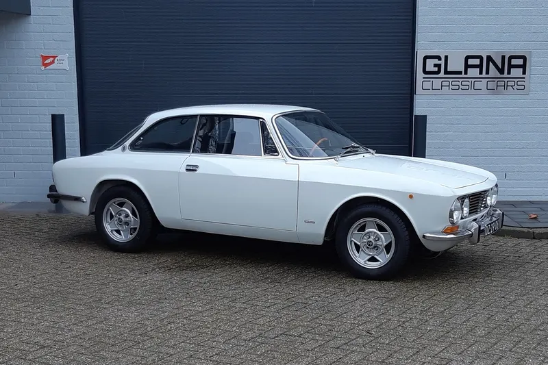 Alfa Romeo GTV (1971)