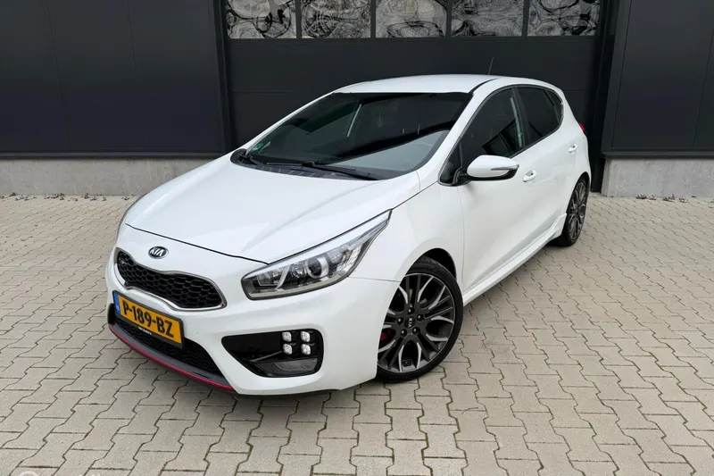 Kia Cee'd (2013)