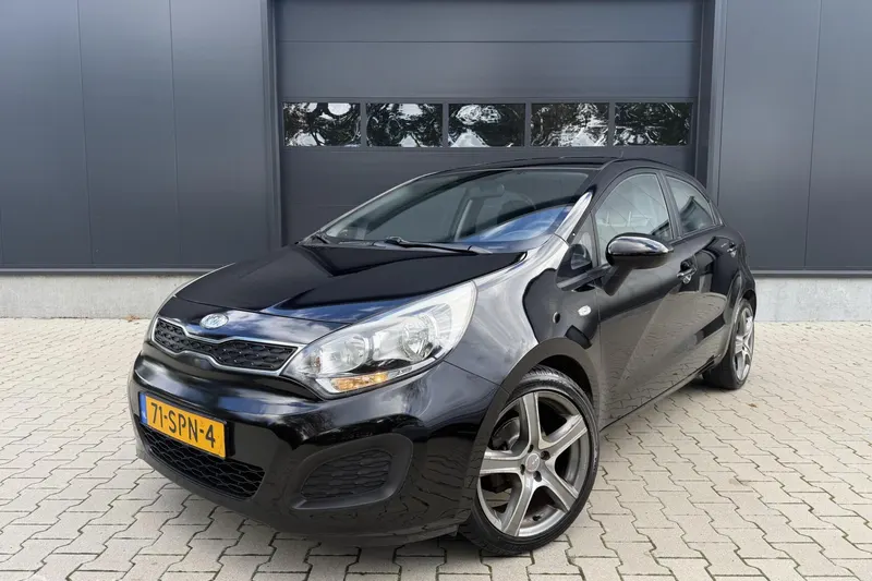 Kia Rio (2012)