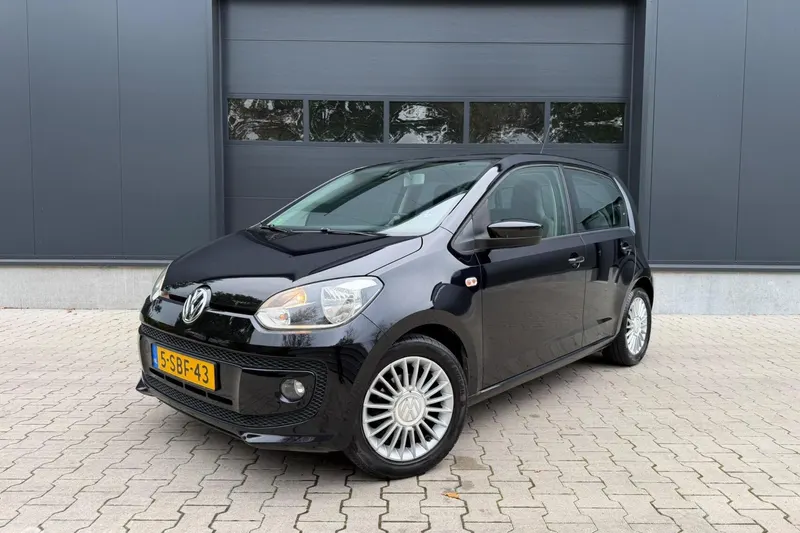 Volkswagen Up! (2013)