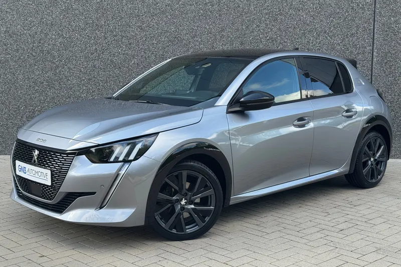 Peugeot 208 (2023)