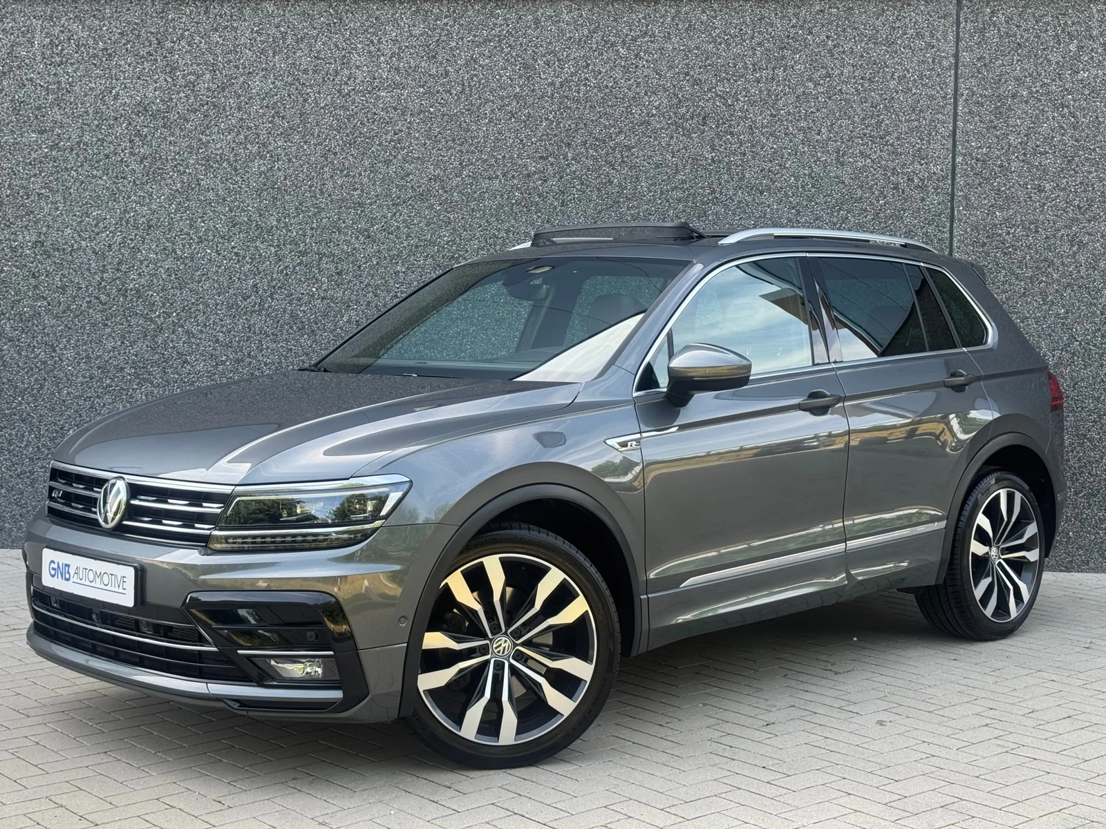 Volkswagen Tiguan (2020) — foto 1