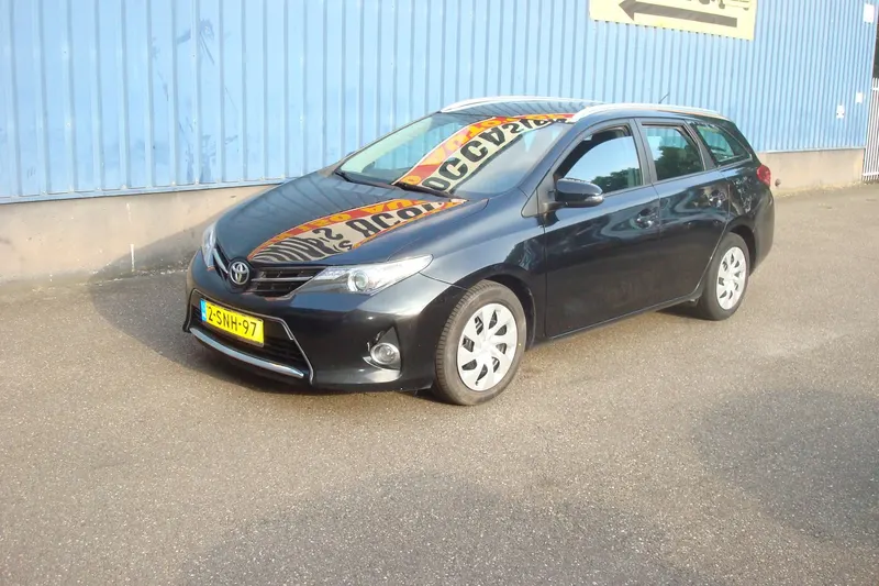 Toyota Auris (2013)