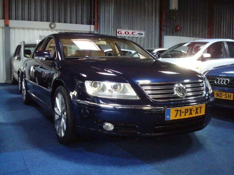 Volkswagen Phaeton (2005) — foto 1
