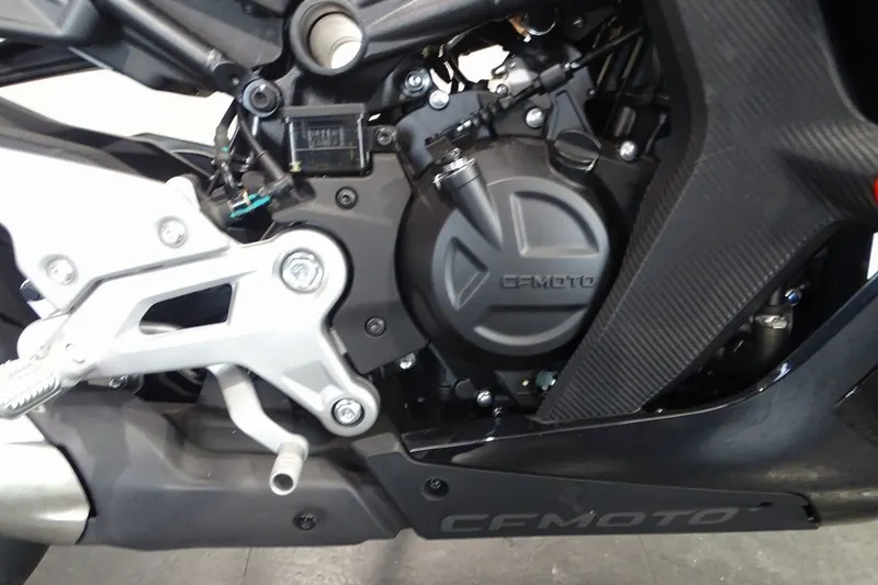 CFMoto 450 SRS (2024)
