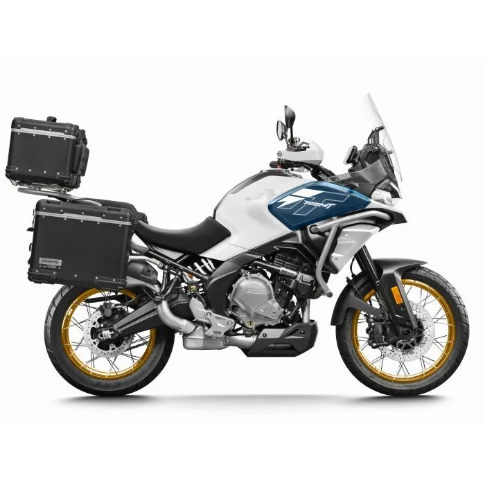 CFMoto 700 MT (2026) — foto 1