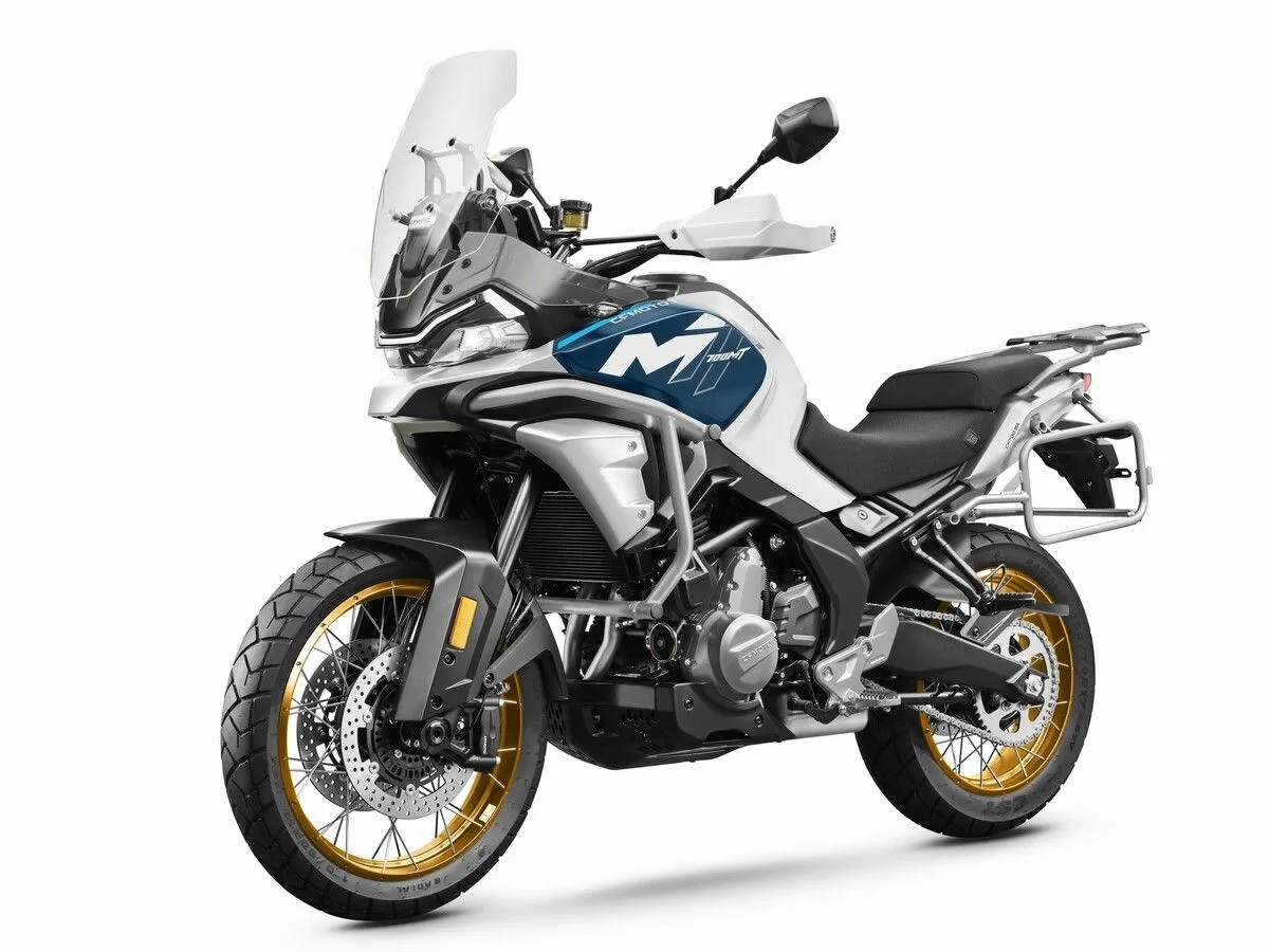 CFMoto 700 MT (2026) — foto 1