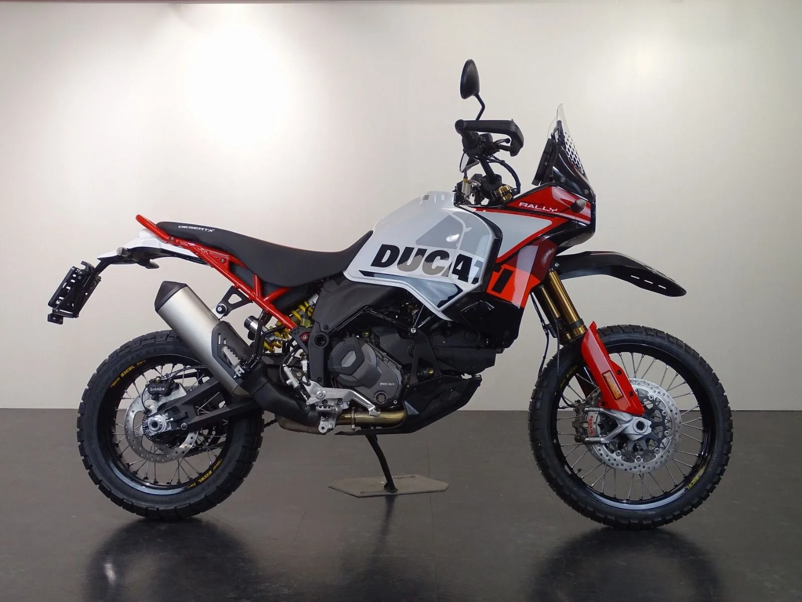 Ducati Desertx Rally (2026) — foto 1