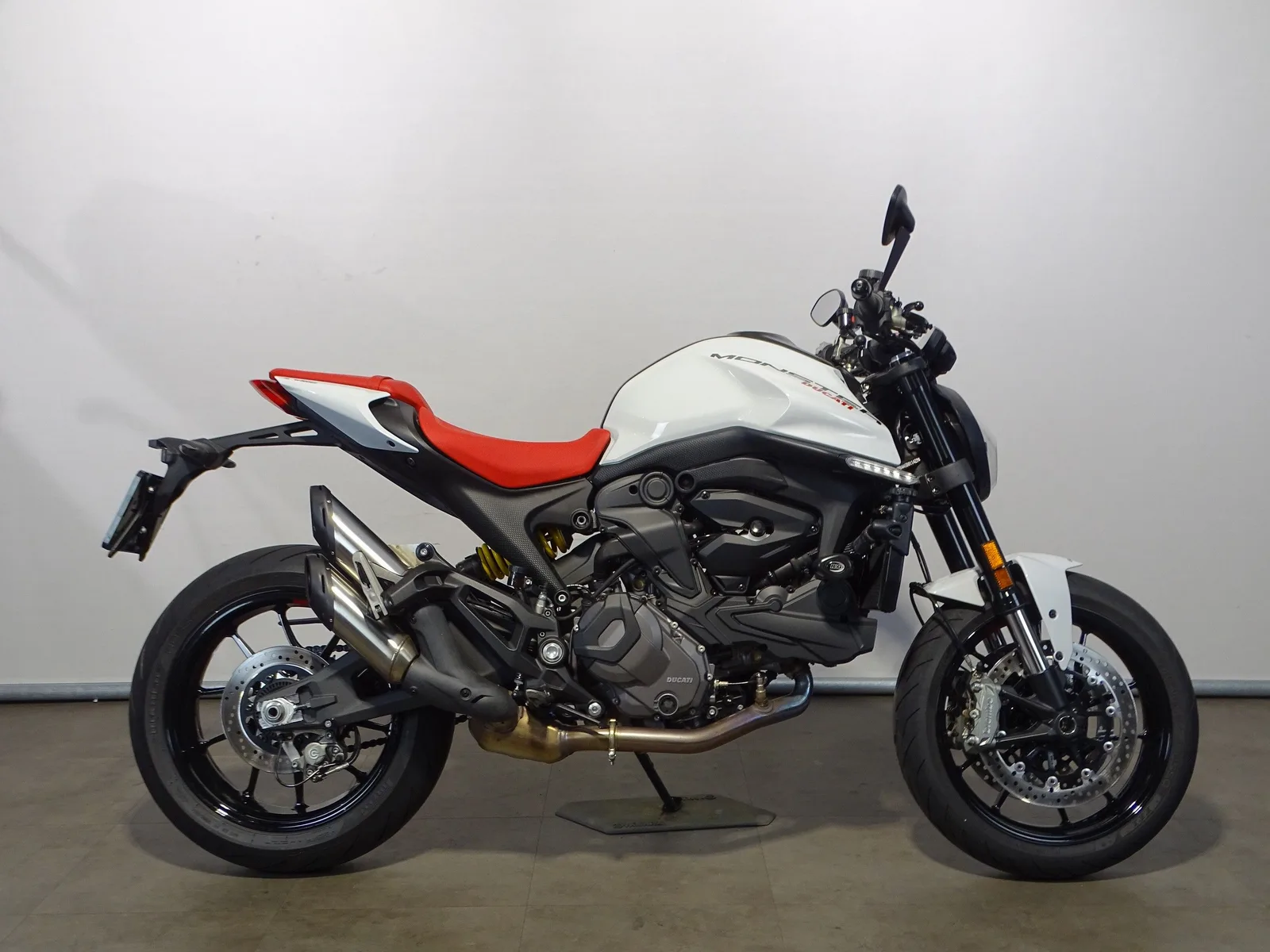 Ducati Monster 937 (2025) — foto 1