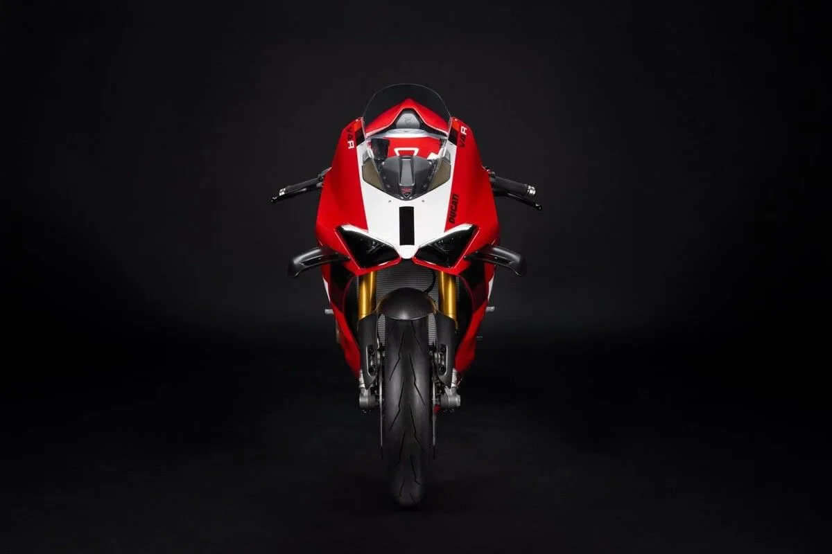 Ducati Panigale V4 R (2024) — foto 1