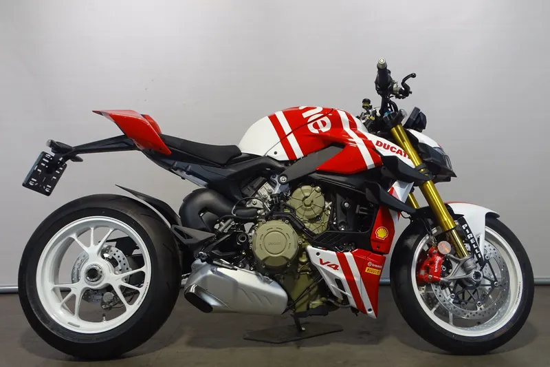 Ducati Streetfighter V4 S Supreme (2024)