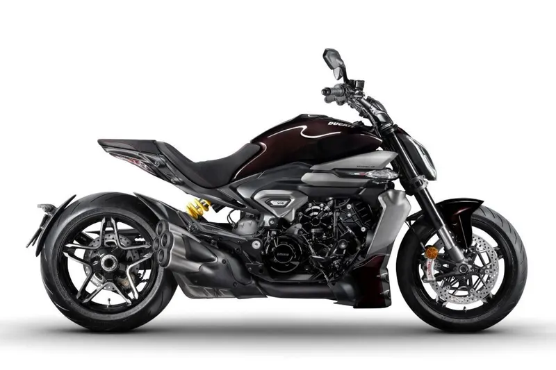 Ducati Xdiavel V4 (2025)