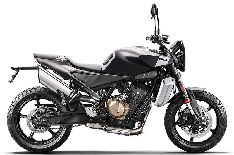 Husqvarna 801 SVARTPILEN (2024)
