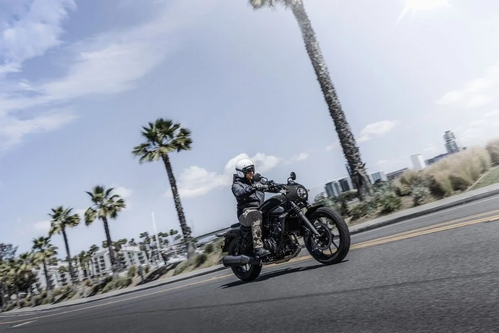 Kawasaki Eliminator 500 SE (2026) — foto 1