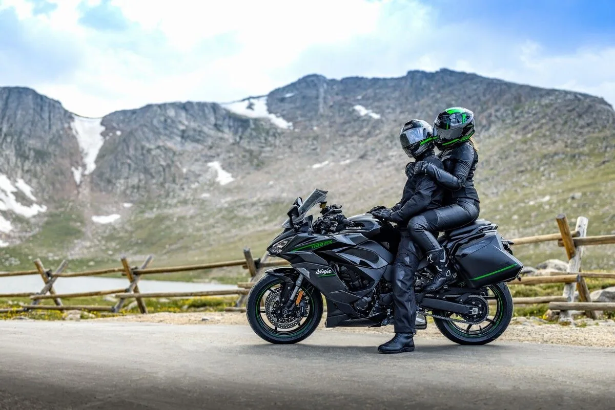 Kawasaki Ninja 1100 (2026) — foto 1