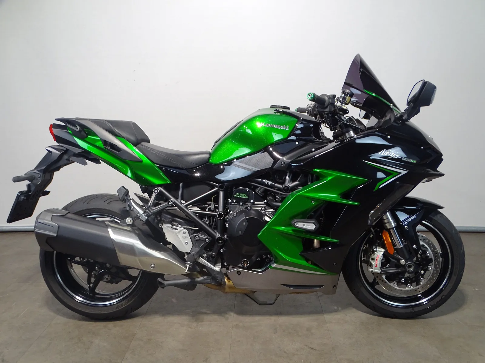 Kawasaki Ninja H2 SX SE (2023) — foto 1