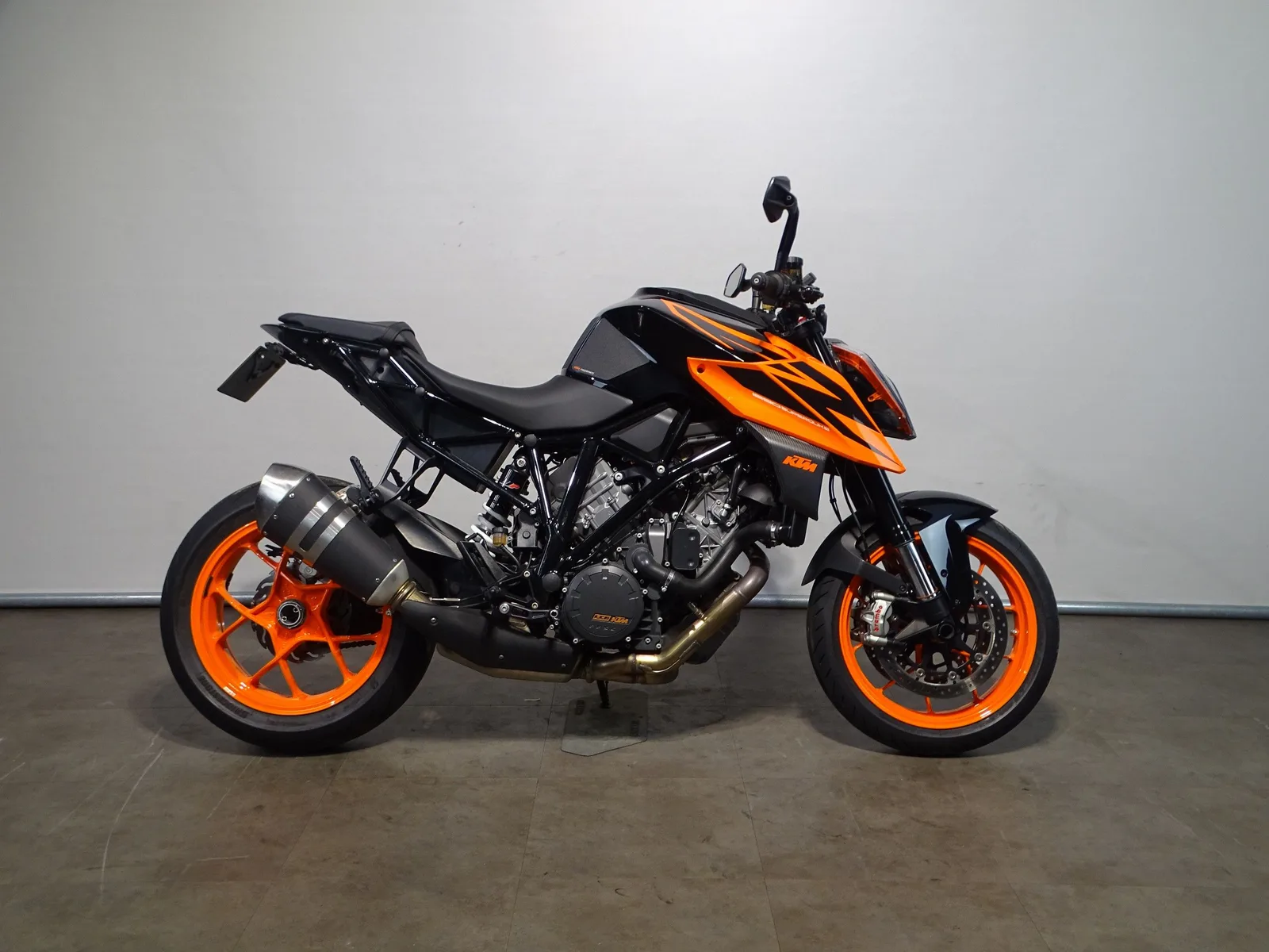 KTM 1290 Super Duke R (2020) — foto 1
