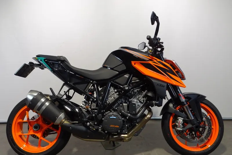 KTM 1290 SuperDuke R (2019)