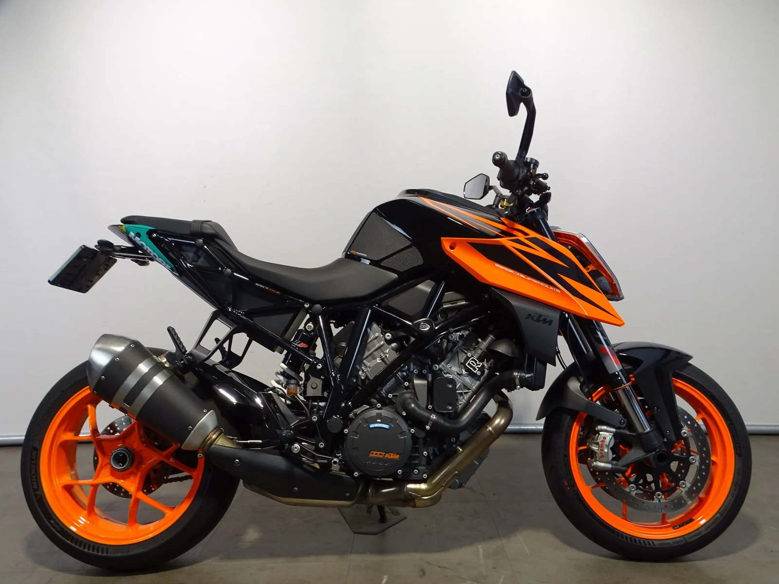 KTM 1290 Super Duke R (2019) — foto 1