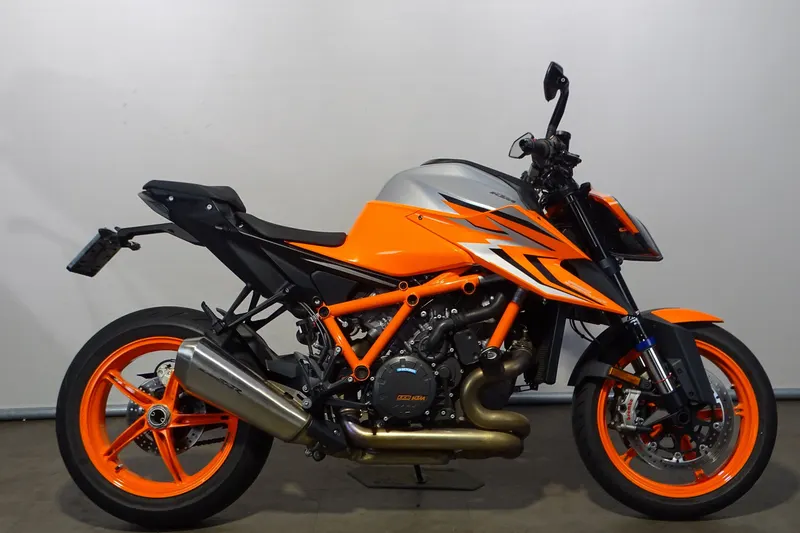 KTM 1290 Super Duke R EVO (2025)