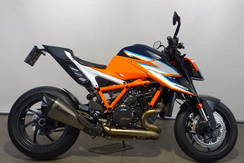 KTM 1290 Super Duke (2021)