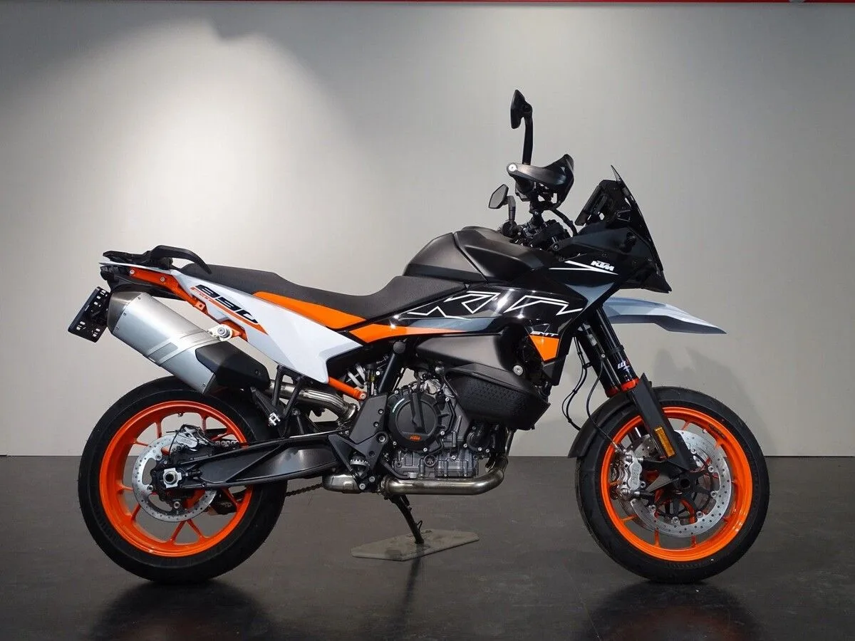 KTM 890 SMT (2024) — foto 1
