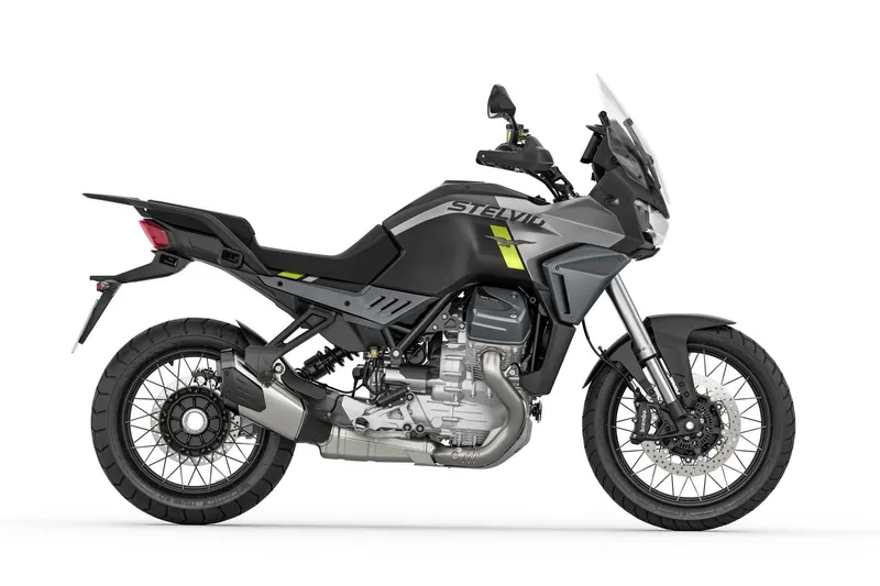 Moto Guzzi Stelvio (2026)