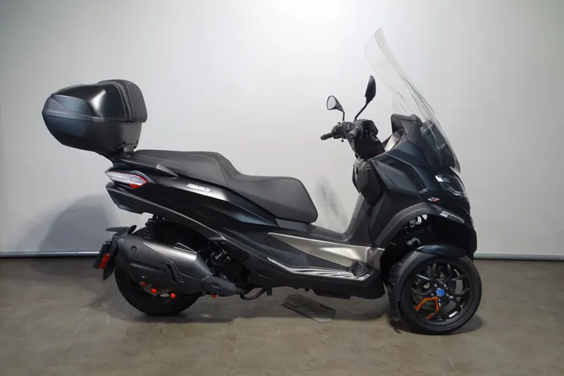 Piaggio MP3 EXCLUSIVE 530 HPE (2023)