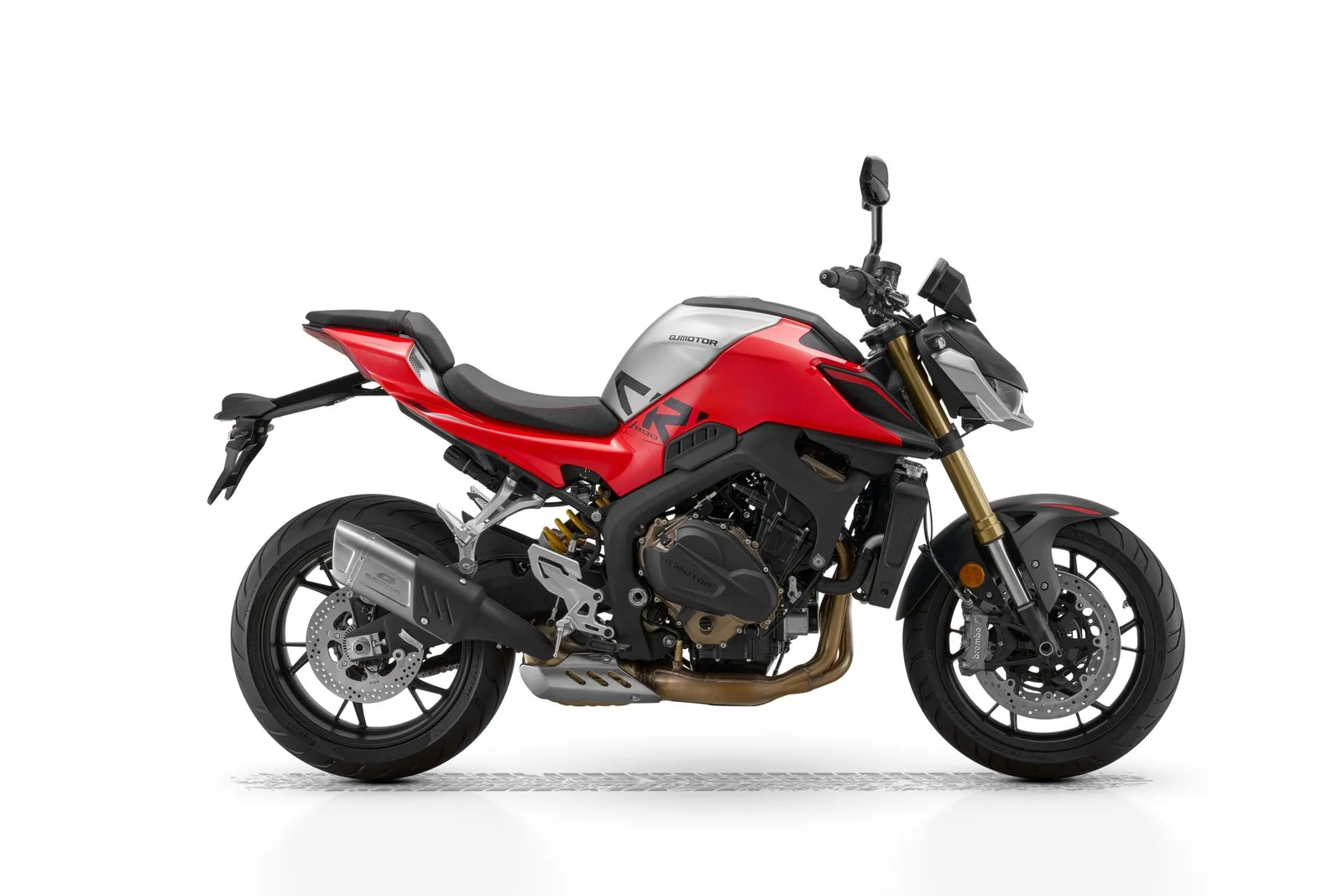 QJ Motor SRK 800 (2026) — foto 1