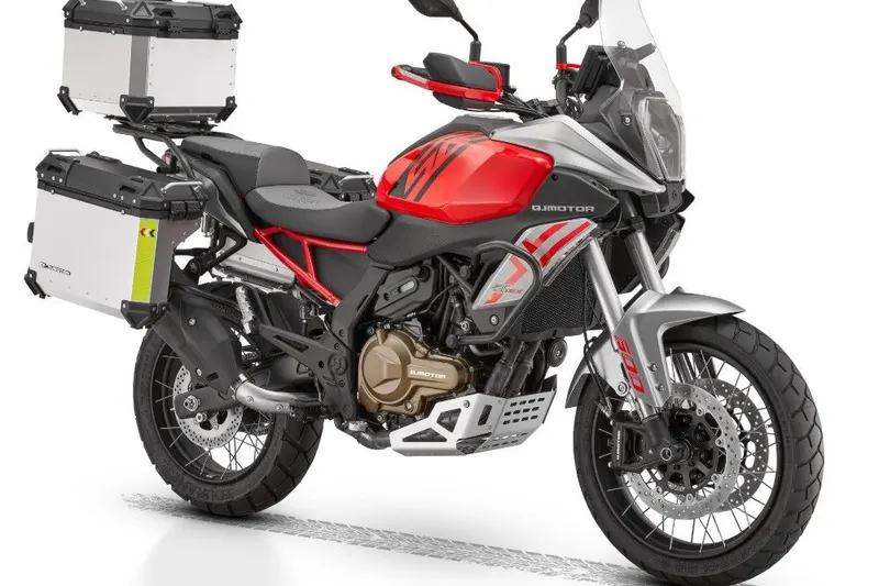 QJ Motor SRT 600 SX TOURING (2026)