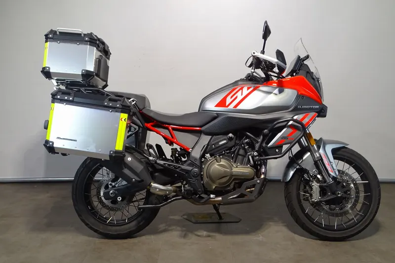 QJ Motor SRT 600 SX Touring (2026)