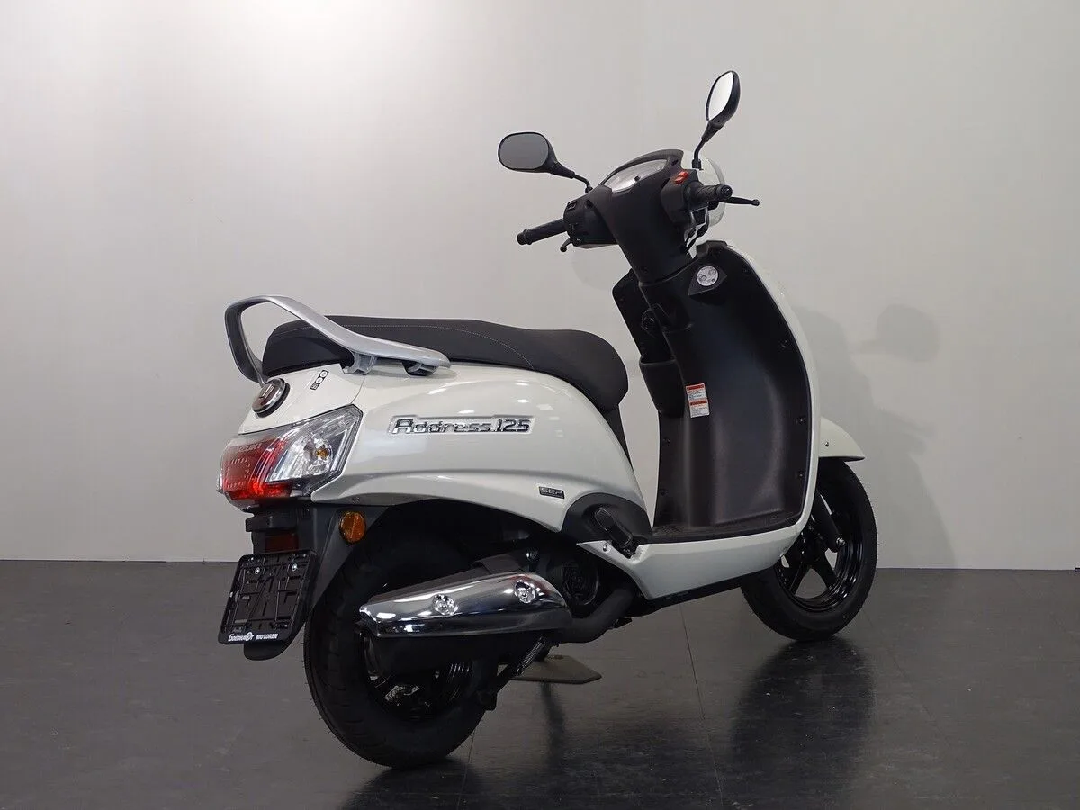 Suzuki Adress 125 (2024) — foto 1