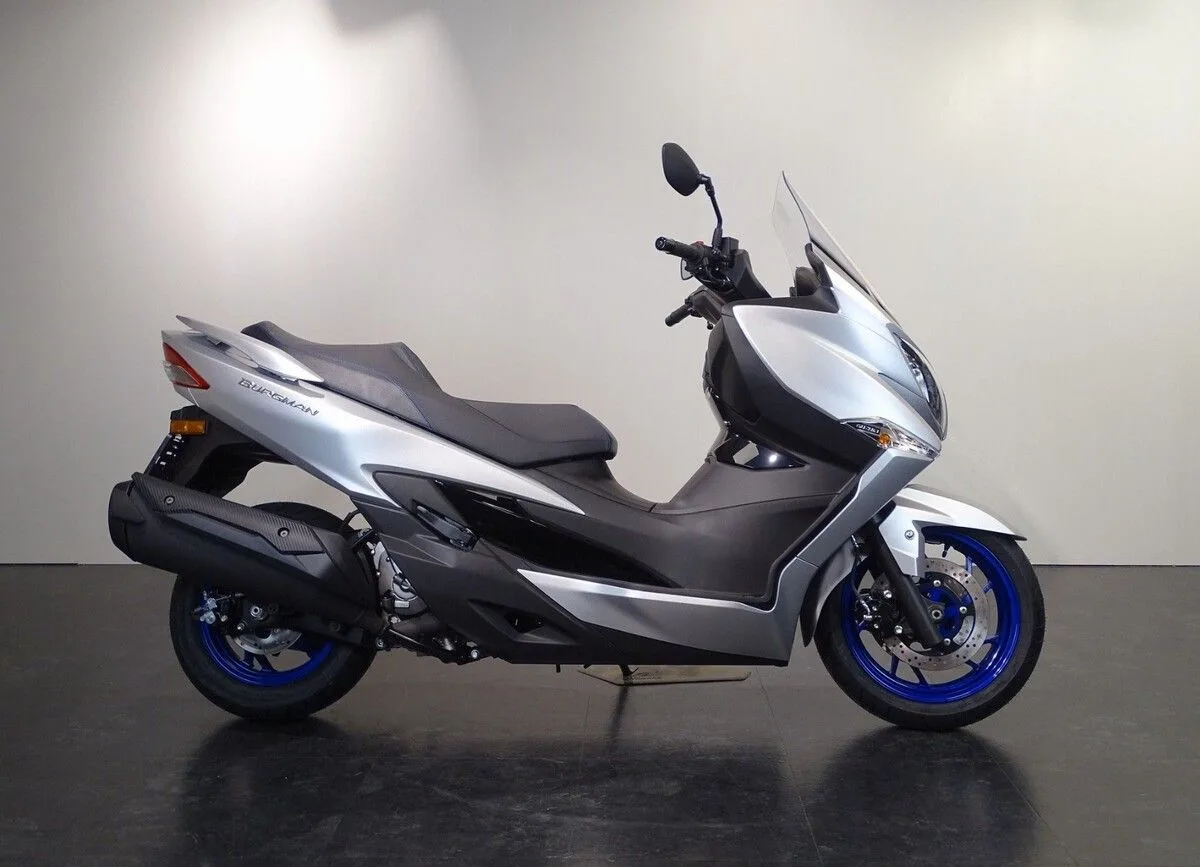 Suzuki Burgman 400 (2024) — foto 1
