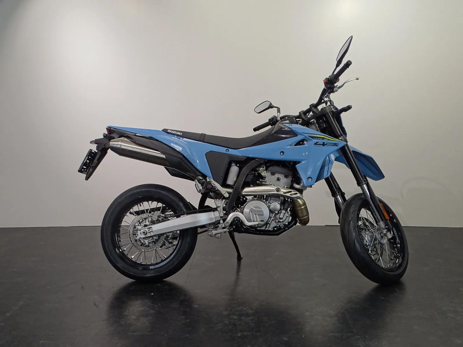 Suzuki DR Z4SM (2026) — foto 1
