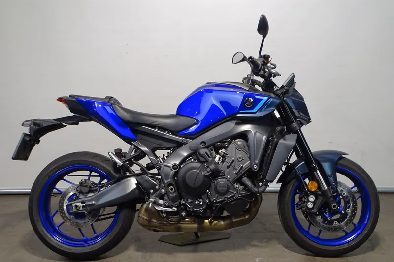 Yamaha MT-09 Y-AMT (2025)