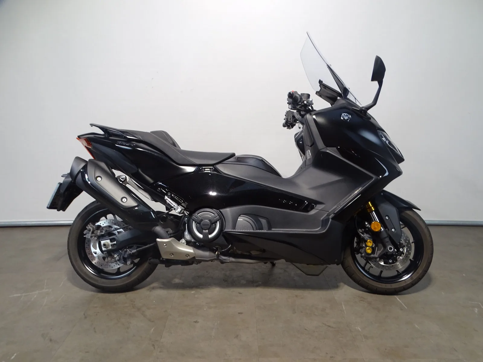 Yamaha TMAX (2025) — foto 1