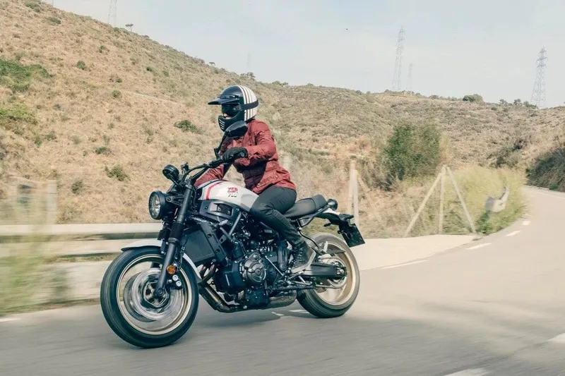 Yamaha XSR700 (2025)