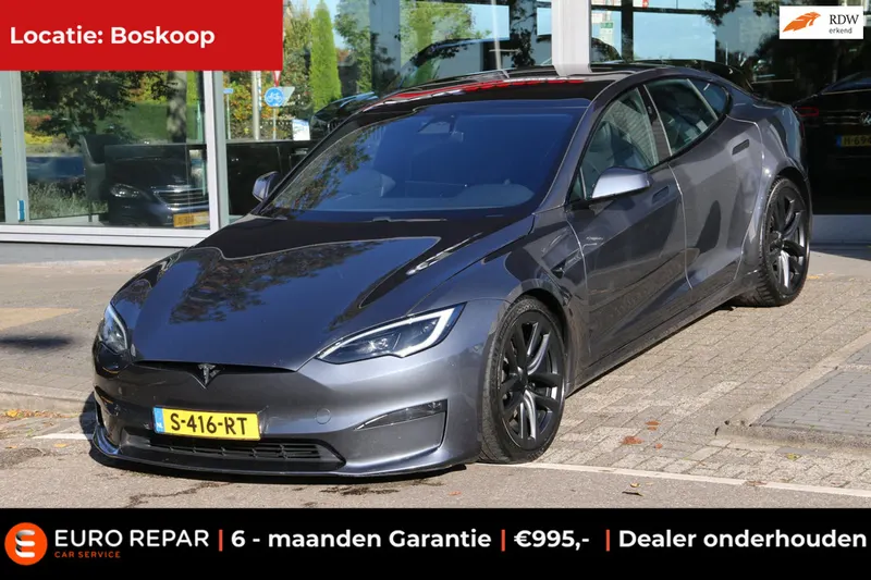 Tesla Model S (2023)
