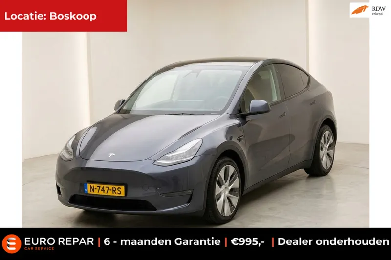 Tesla Model Y (2021)