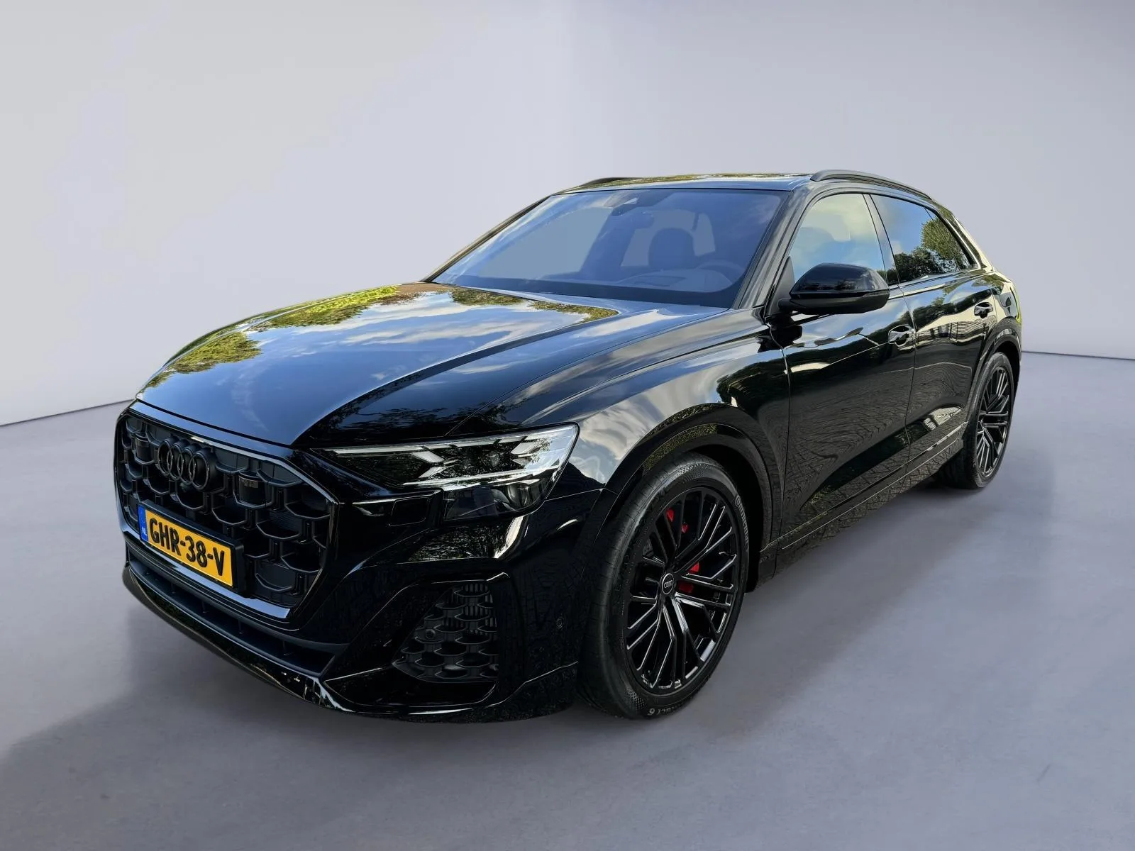 Audi Q8 (2024) — foto 1