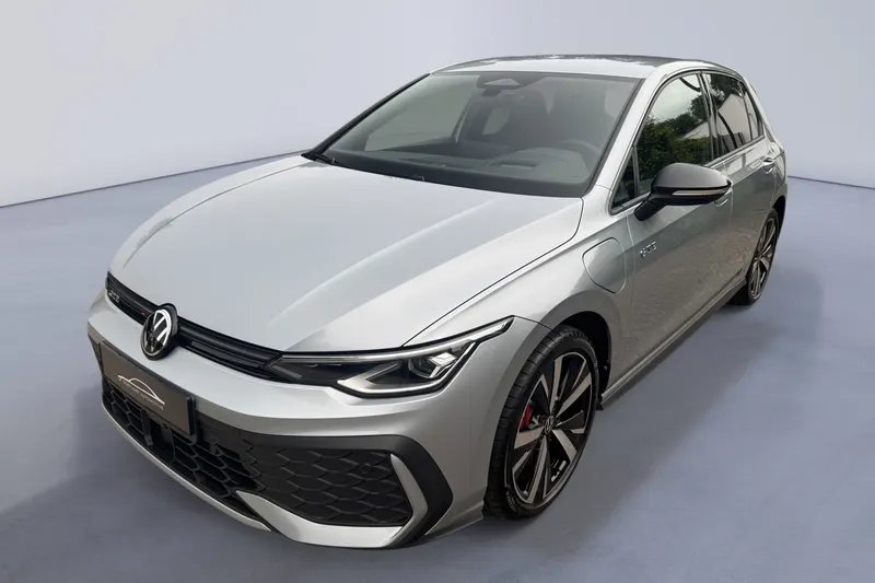 Volkswagen Golf (2025)