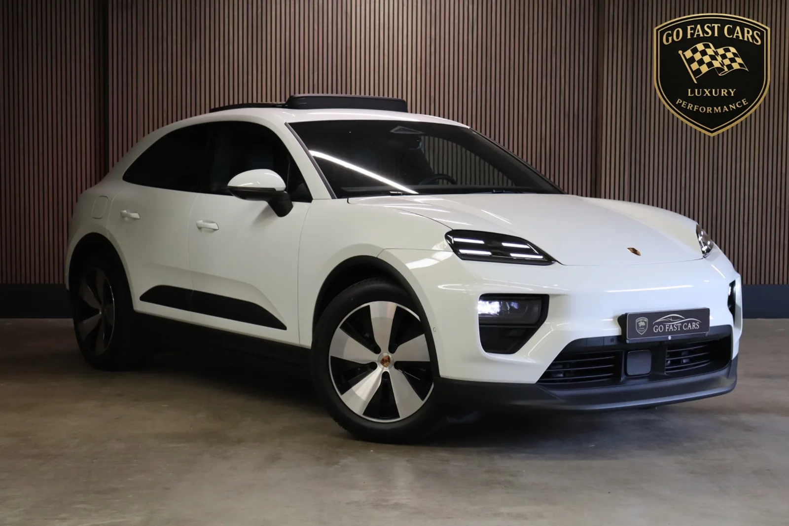 Porsche Macan (2025) — foto 1
