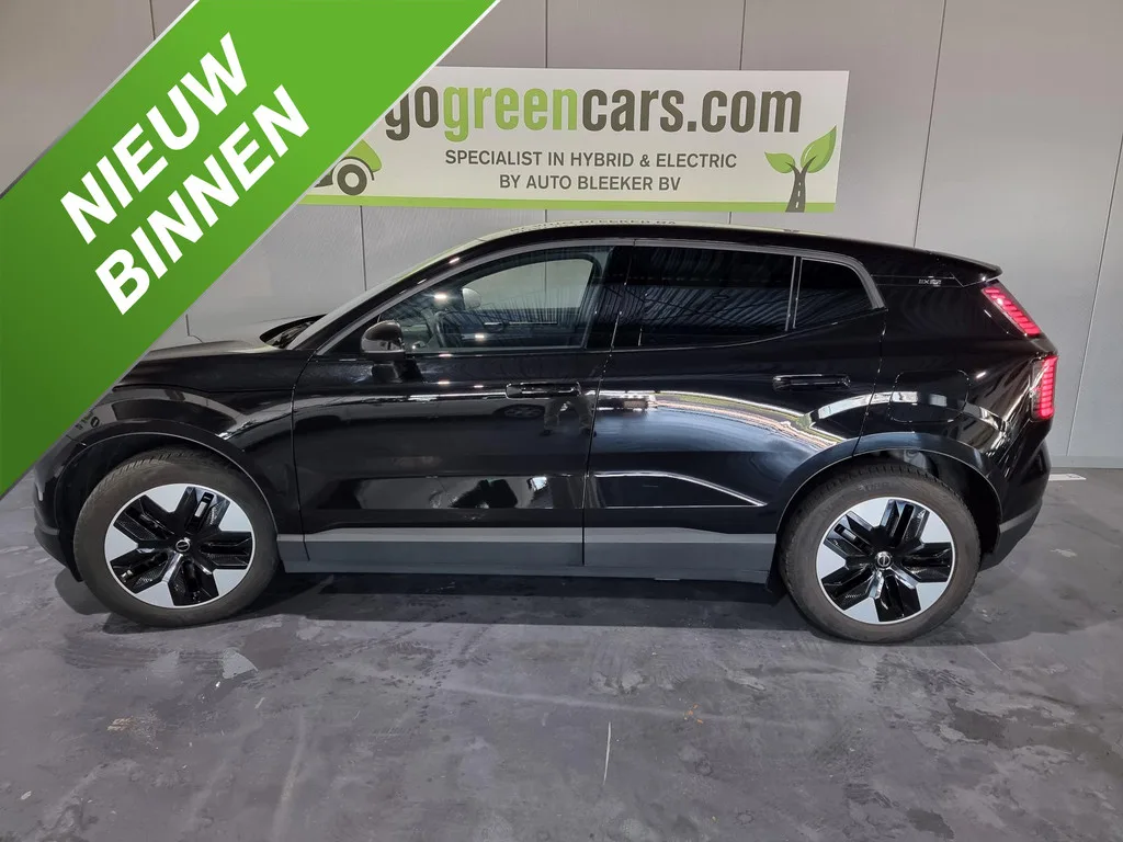 Volvo EX30 (2024) — foto 1