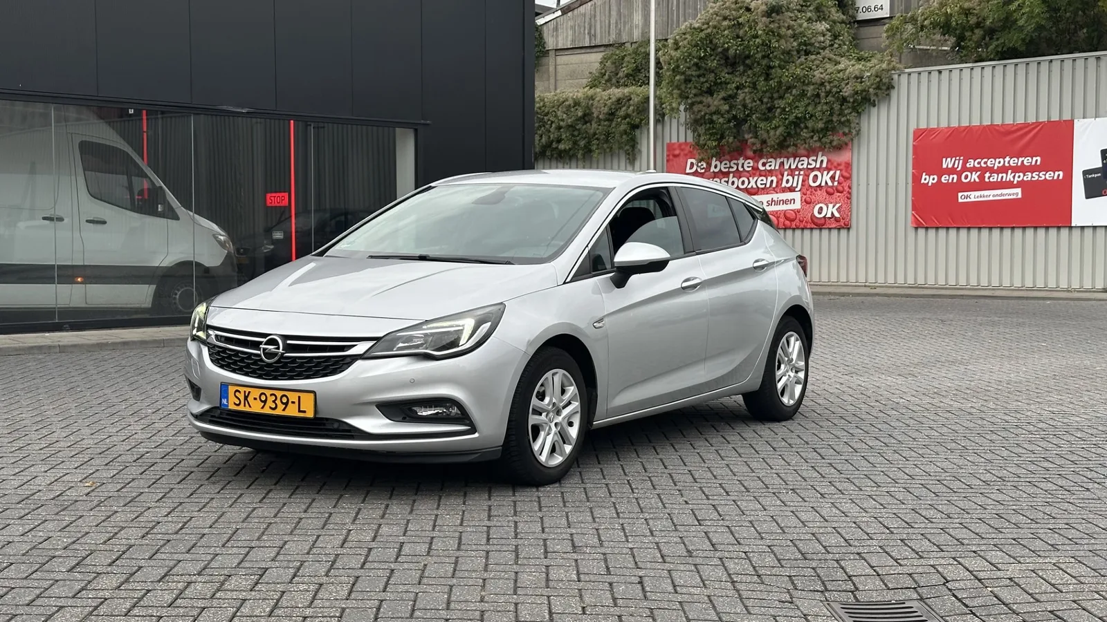 Opel Astra (2018) — foto 1